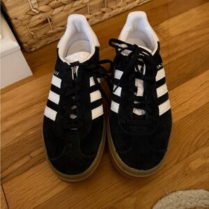 Adidas Black and White Women's gazelles size 8.5
